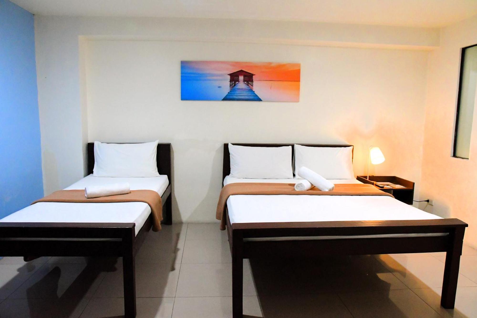 Arzo Hotel Makati Makati City Exteriör bild