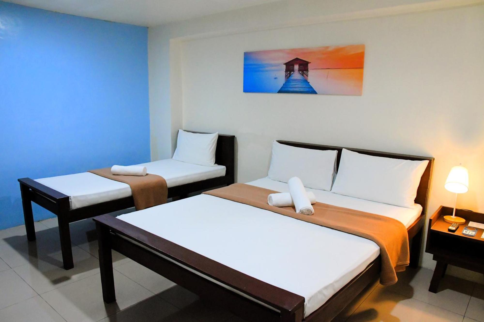 Arzo Hotel Makati Makati City Exteriör bild