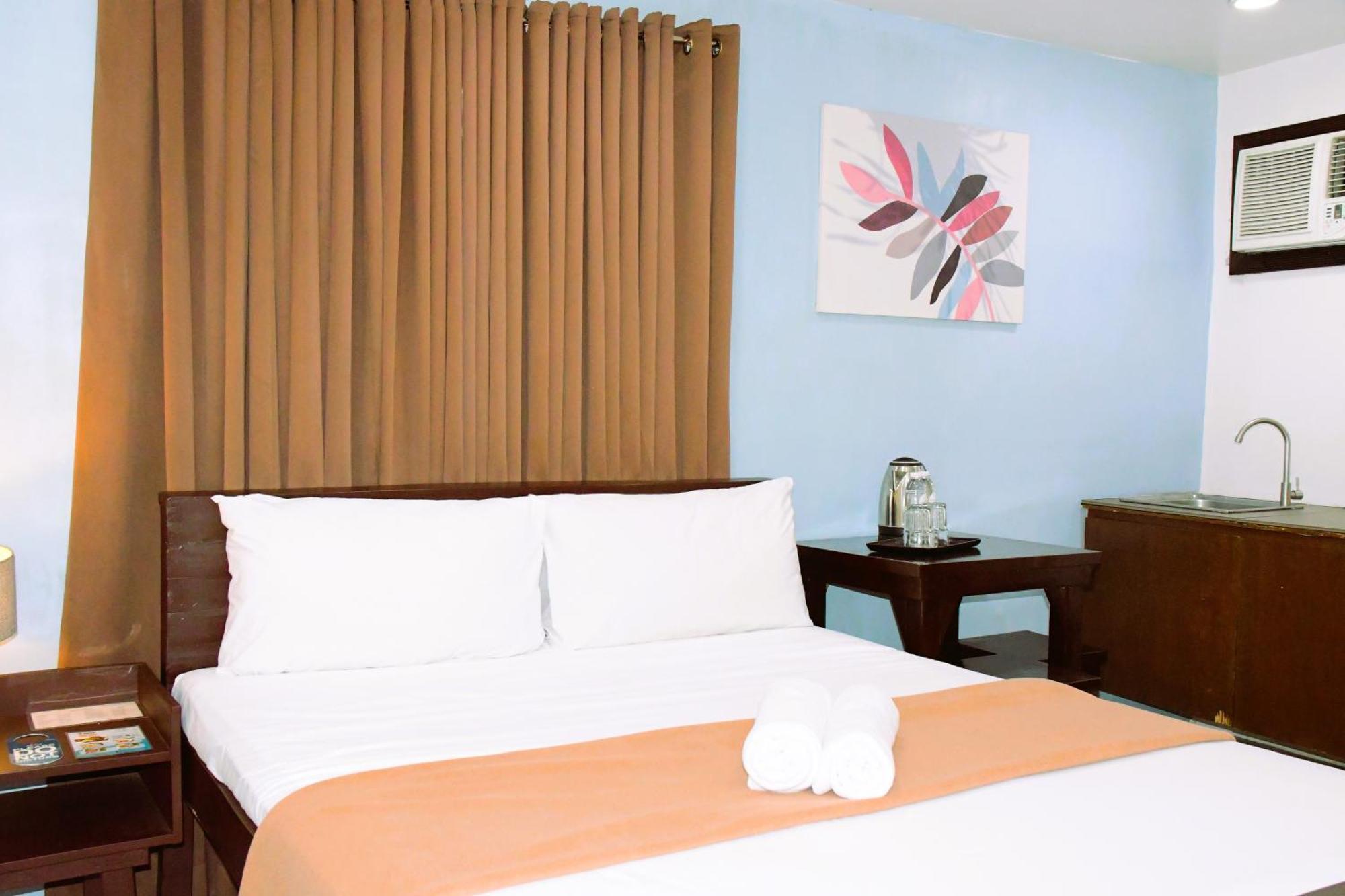 Arzo Hotel Makati Makati City Exteriör bild